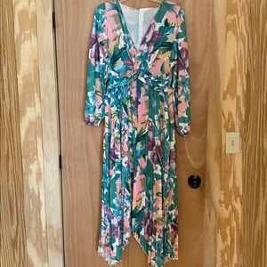 Beautiful floral dress size Large